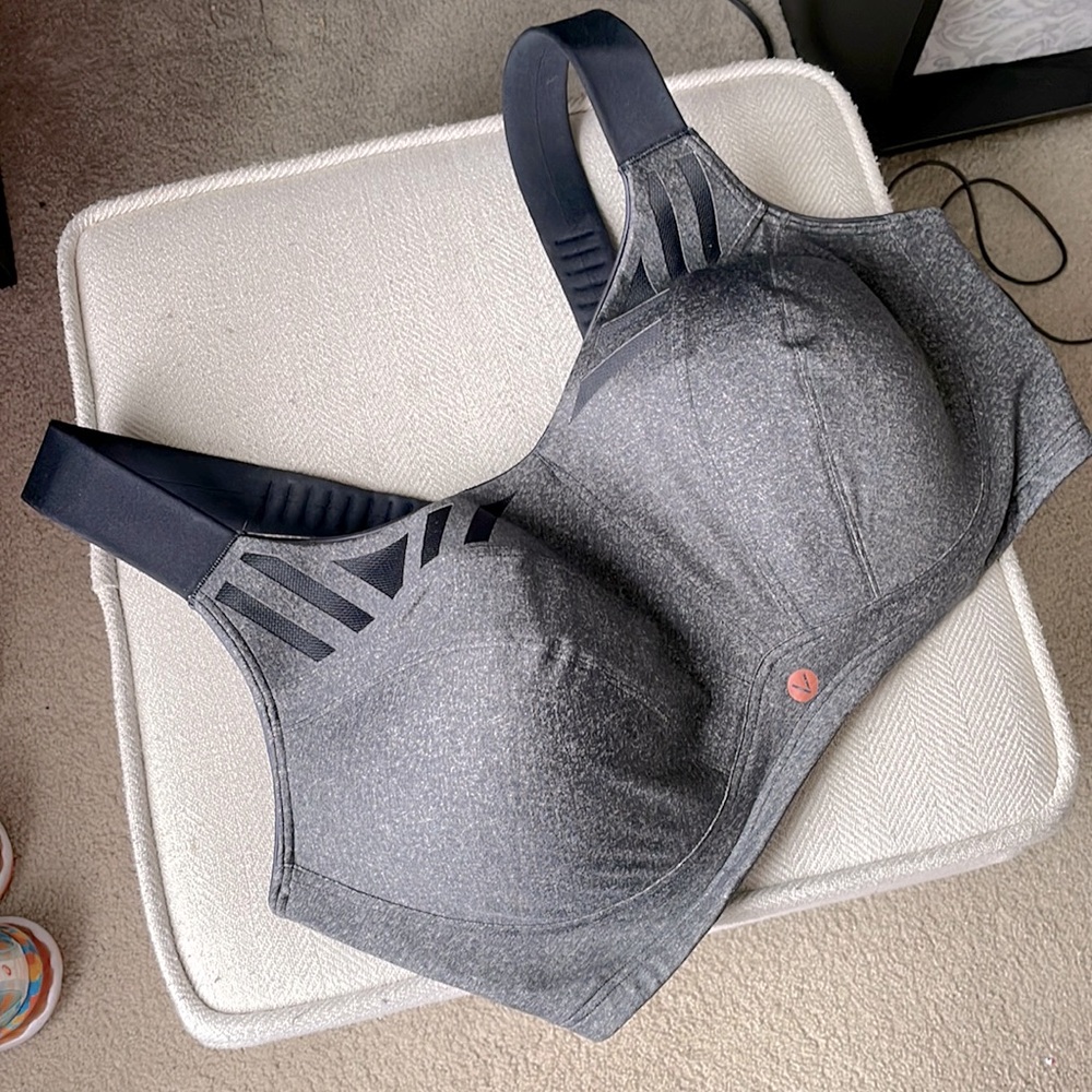 LIVI High-Impact Wicking Max Support Sports Bra 46DDD New without Tags NWOT